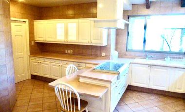 Lomas de Vista Hermosa, Preciosa casa colonial mexicano en calle cerrada