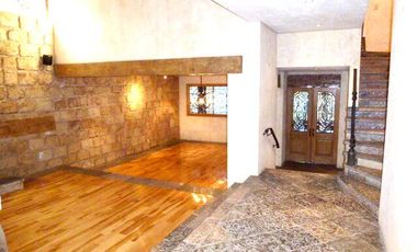 Lomas de Vista Hermosa, Preciosa casa colonial mexicano en calle cerrada