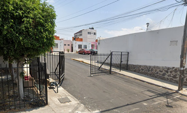 CASA DE RECUPERACIÓN BANCARIA EN CTO SIERRA MORENA, FRACC LA LOMA IX, QUERETARO. ¡NO SE ACEPTAN CRÉDITOS!