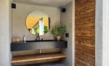 AVÁNDARO, VALLE DE BRAVO, CASA CON VISTA, VIGILANCIA Y JARDÍN