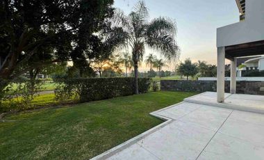 Renta de Casa con Vista al Campo de Golf