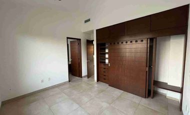 Renta de Casa con Vista al Campo de Golf