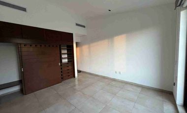 Renta de Casa con Vista al Campo de Golf