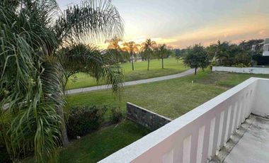Renta de Casa con Vista al Campo de Golf