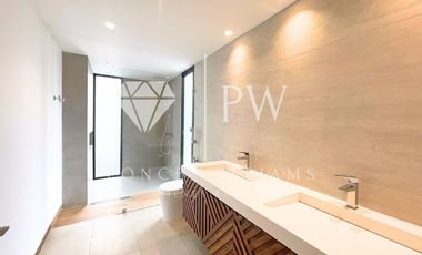 CASA MODERNA EN RENTA TUMBACO