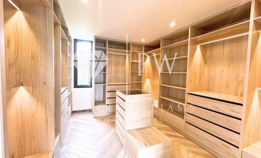 CASA MODERNA EN RENTA TUMBACO