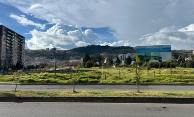 SE VENDE LOTE USO MIXTO SOBRE LA AV UNIVERSITARIA TUNJA