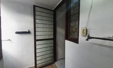 Departamento en renta en Jardines del Sur, cercano a tren ligero