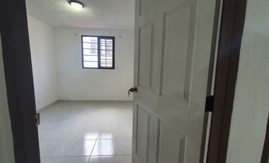 Departamento en renta en Jardines del Sur, cercano a tren ligero