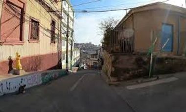 SE VENDE TERRENO EN SECTOR ADUANILLA DE VALPARAISO