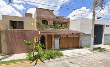 Casa en venta en los laureles michoacan
