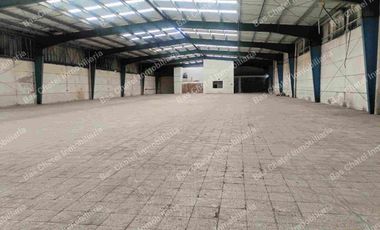 Nave industrial en Renta de 1880m2 con Andén