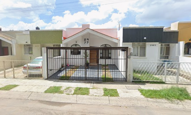 VENTA DE CASA EN AVENIDA VALLE DE MEXICO 2977 VIVEROS DEL VALLE JARDINES DEL VALLE  ZAPOPAN JALISCO