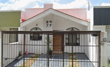 VENTA DE CASA EN AVENIDA VALLE DE MEXICO 2977 VIVEROS DEL VALLE JARDINES DEL VALLE  ZAPOPAN JALISCO
