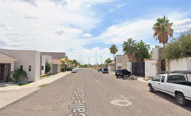 Residencia en Remate Bancario, Fracc. Haciendas del Valle, Cd. Delicias, Chih.