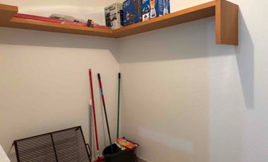 Hermosa Casa en Renta – Lomas de Gran Jardín (AMUEBLADA) 3 recámaras con baño completo, terraza, jardín, cuarto de servicio