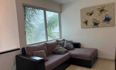 Hermosa Casa en Renta – Lomas de Gran Jardín (AMUEBLADA) 3 recámaras con baño completo, terraza, jardín, cuarto de servicio