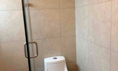 Hermosa Casa en Renta – Lomas de Gran Jardín (AMUEBLADA) 3 recámaras con baño completo, terraza, jardín, cuarto de servicio