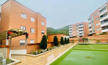 ARRIENDO APARTAMENTO EN LOS CRISTALES