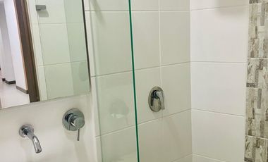 ARRIENDO APARTAMENTO EN LOS CRISTALES