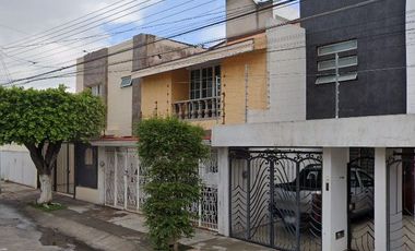 VENTA DE CASA EN JARDINES DE SAN JOSÉ, 44950 GUADALAJARA, JAL.