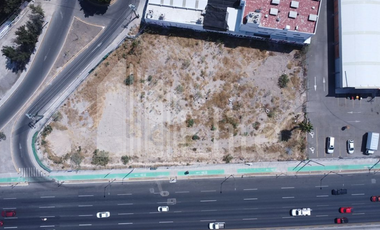 TERRENO COMERCIAL EN RENTA SOBRE PASEO 5 DE FEBRERO QUERETARO