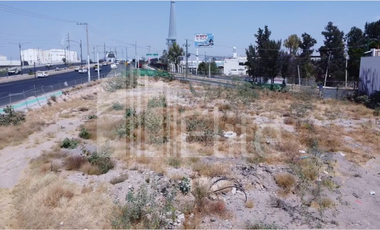 TERRENO COMERCIAL EN RENTA SOBRE PASEO 5 DE FEBRERO QUERETARO