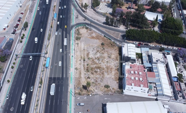 TERRENO COMERCIAL EN RENTA SOBRE PASEO 5 DE FEBRERO QUERETARO
