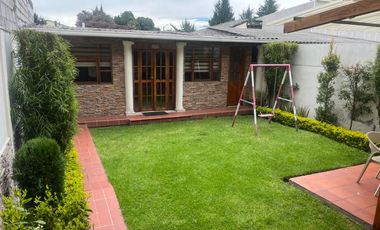 OPORTUNIDAD ÚNICA, CASA DE 3 DORMITORIOS, CALIFORNIA ALTA, NORTE DE QUITO.