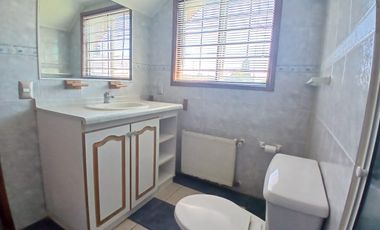 ARRIENDO CASA AMOBLADA SECTOR ORIENTE