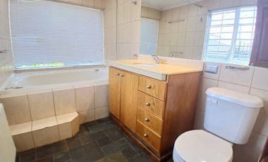 ARRIENDO CASA AMOBLADA SECTOR ORIENTE