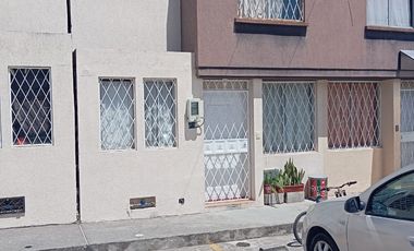 Venta de casa en Calderón negociable, plusvalía inmobiliario, cerca Parque San Juan de Calderon,familias jóvenes