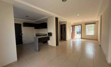 Alquiler de casa en Manta en urbanización privada