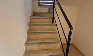 Alquiler de casa en Manta en urbanización privada