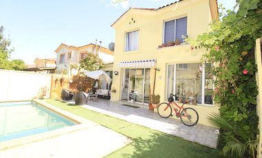 CASA EN LO MEJOR DE PEÑALOLEN A PASOS DE TODO