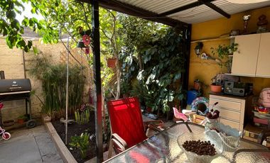 Departamento En Primer Piso Con Patio