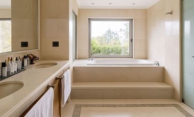 Lo Curro Gran Casa en Venta, Gran Jardín, Amplios  Recibos