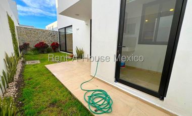 Zibatá,  Casa en Venta con Terreno Excedente y Amenidades Premium. FVR