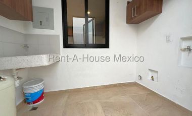 Zibatá,  Casa en Venta con Terreno Excedente y Amenidades Premium. FVR