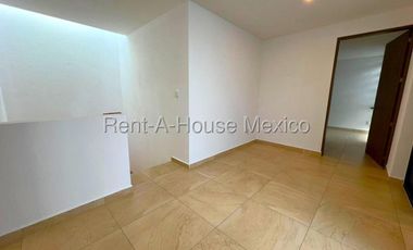 Zibatá,  Casa en Venta con Terreno Excedente y Amenidades Premium. FVR