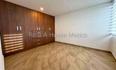 Zibatá,  Casa en Venta con Terreno Excedente y Amenidades Premium. FVR