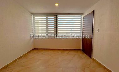 Zibatá,  Casa en Venta con Terreno Excedente y Amenidades Premium. FVR