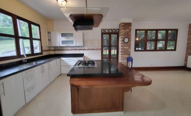 Casa en Arriendo en Las Lomitas Sabaneta Antioquia
