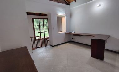 Casa en Arriendo en Las Lomitas Sabaneta Antioquia