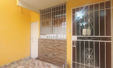 Venta de Casa de 2 pisos en  Mucho Lote 2, norte de Guayaquil
