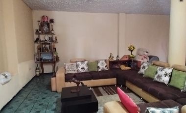 Casa 205 mtrs y Terreno 1873 mtrs Venta - Montalvo - Ambato