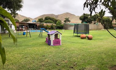 VENDO CASA EN MALA CERCA A LA PANAMERICANA KM 93, A MINUTOS DEL BOULVARD DE ASIA CON ZONA SOCIAL, JARDINES TERRAZA Y PISCINA