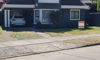 Casa en Venta Sector Barrio Inglés, Cercano a Colegios y Centros Comerciales