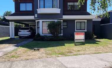 Casa en Venta Sector Barrio Inglés, Cercano a Colegios y Centros Comerciales