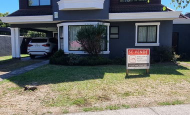 Casa en Venta Sector Barrio Inglés, Cercano a Colegios y Centros Comerciales